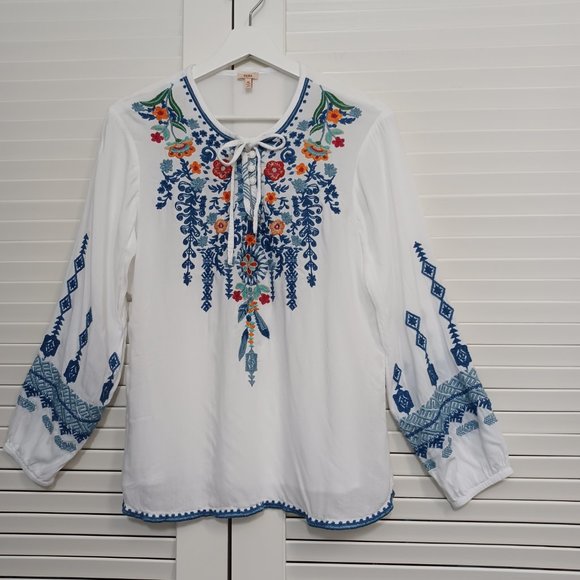Reba Embroidered Tunic White Blue Boho Peasant Style - Picture 2 of 12